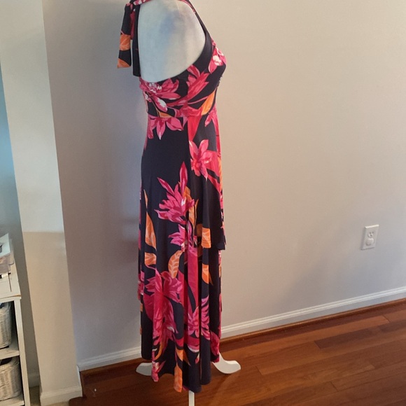 Venus NWOT halter dress XS but stretchy - Picture 6 of 12